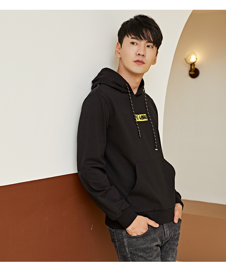 伏龙男装黑色字母连帽卫衣2018新款专柜同款青少年卫衣 罗纹袖口fjr2