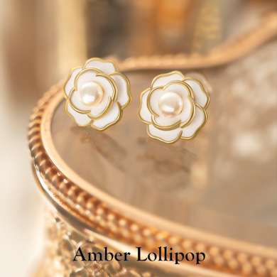 安铂洛利年新款山茶花耳环小众原创设计珍珠耳钉女法式耳环潮22060846