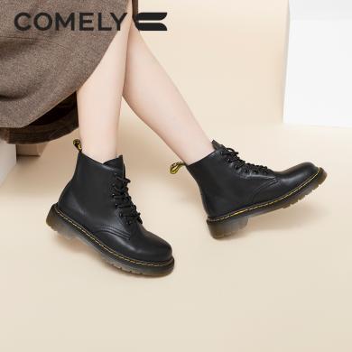 康莉KWT3A828黑色马丁靴女2023年冬季新款时尚加绒英伦风短筒6孔圆头短靴