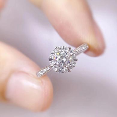 雅丹妮珠宝 18K金一见倾心30分钻戒求婚订婚钻石戒指女GIA钻戒定制 正品支持复检