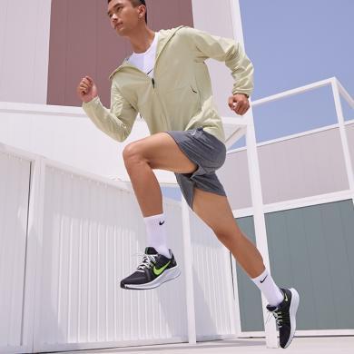 Nike耐克官方QUEST 4男子跑步鞋夏季新款透气轻便运动网眼DO6697