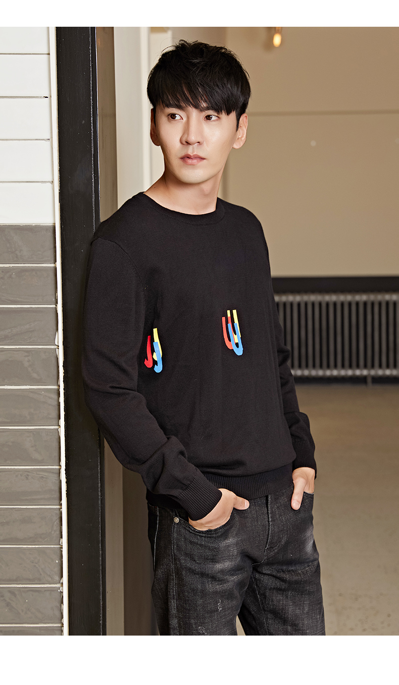 伏龙男装2018秋款套头毛衣 细毛线黑色长款毛衣男 字母印花针织衫fjr