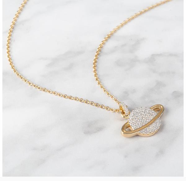 支持购物卡apmmonaco黄金色星球项链女时尚气质锁骨链银吊坠金黄色ac