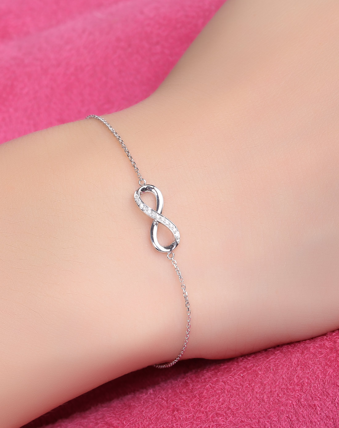 vva 888天天发一18k白金钻石手链(xt158-gs-1)白色