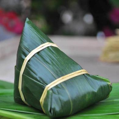 【广西特产】贝江村 黑米咸蛋板栗肉粽 4个装约560g 单个约140g 黑米